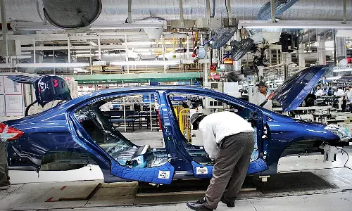 ചിപ്പ് ക്ഷാമം; മാരുതി വാഹനങ്ങളുടെ ഉത്പാദനത്തിൽ 50 ശതമാനത്തോളം കുറവ്‌