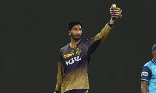 എഡ്ജ് ഓഫ് ദ സീറ്റ് ത്രില്ലര്‍; ഡല്‍ഹിയെ വീഴ്ത്തി കൊല്‍ക്കത്ത ഫൈനലില്‍