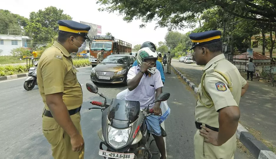 ലോക്ഡൗണ്‍ നിയന്ത്രണലംഘനങ്ങള്‍; പൊലീസ് പിരിച്ചത് 154 കോടി രൂപ