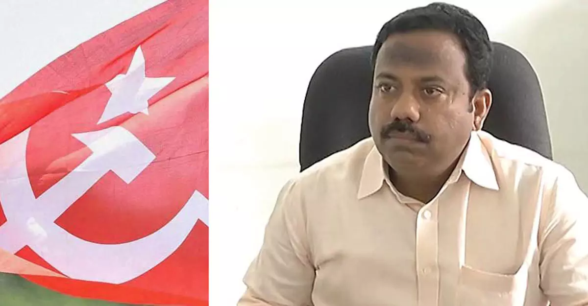 വ്യവസായിയെ തട്ടിക്കൊണ്ടുപോയ കേസ്; സിപിഎം നേതാവ് സക്കീർ ഹുസൈൻ അടക്കമുള്ള പ്രതികളെ കോടതി വെറുതെ വിട്ടു വ്യവസായിയെ തട്ടിക്കൊണ്ടുപോയ കേസ്; സിപിഎം നേതാവ് സക്കീർ ഹുസൈൻ അടക്കമുള്ള പ്രതികളെ കോടതി വെറുതെ വിട്ടു