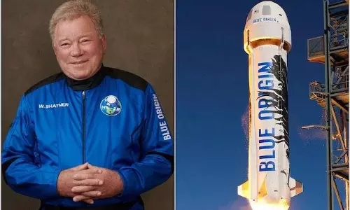 ലോകത്തെ ഏറ്റവും പ്രായം കൂടിയ ബഹിരാകാശ യാത്രികനെന്ന റെക്കോർഡ് ഇനി  വില്യം ഷാട്‌നർക്ക് സ്വന്തം