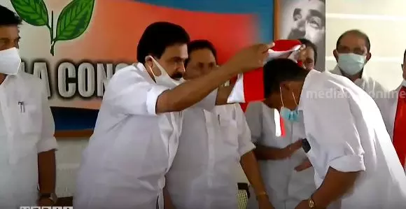 പാലായില് കരുത്ത് തെളിയിക്കാന് ജോസ് കെ. മാണി; കാപ്പനോട് എതിര്പ്പുള്ളവരെ പാര്ട്ടിയിലെത്തിച്ചു പാലായില് കരുത്ത് തെളിയിക്കാന് ജോസ് കെ. മാണി; കാപ്പനോട് എതിര്പ്പുള്ളവരെ പാര്ട്ടിയിലെത്തിച്ചു