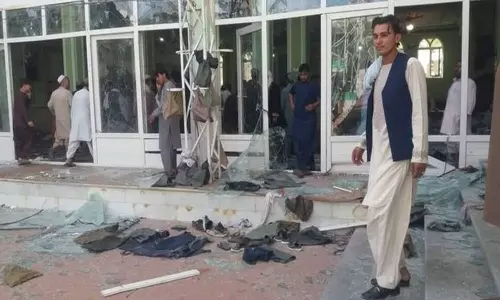 കാണ്ഡഹാറിലെ ഷിയ പള്ളിയില്‍ വന്‍ സ്‌ഫോടനം: 32 മരണം