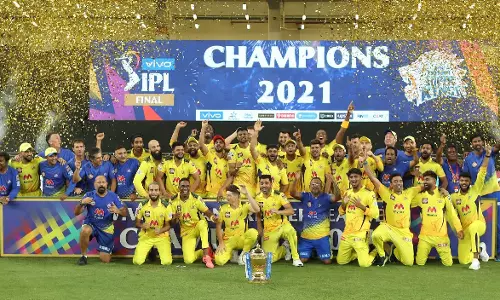 ഏഴാം സ്ഥാനത്തുനിന്ന് ചാംപ്യന്‍ ടീമിലേക്ക്; ഉയിര്‍ത്തെഴുന്നേല്‍പ്പിന്‍റെ പേരാണ് ചെന്നൈ!