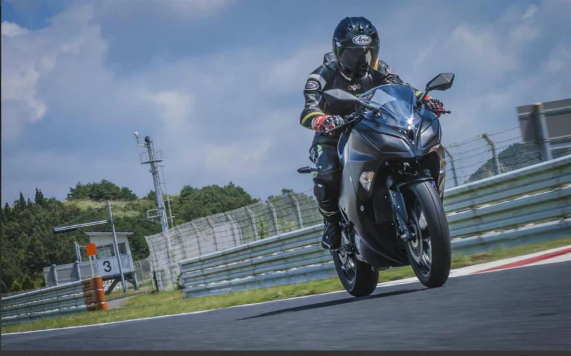 വികസിത രാജ്യങ്ങളിൽ 2035ഓടെ ഇലക്ട്രിക് വാഹനം മാത്രം ഇറക്കാൻ കവാസാക്കി