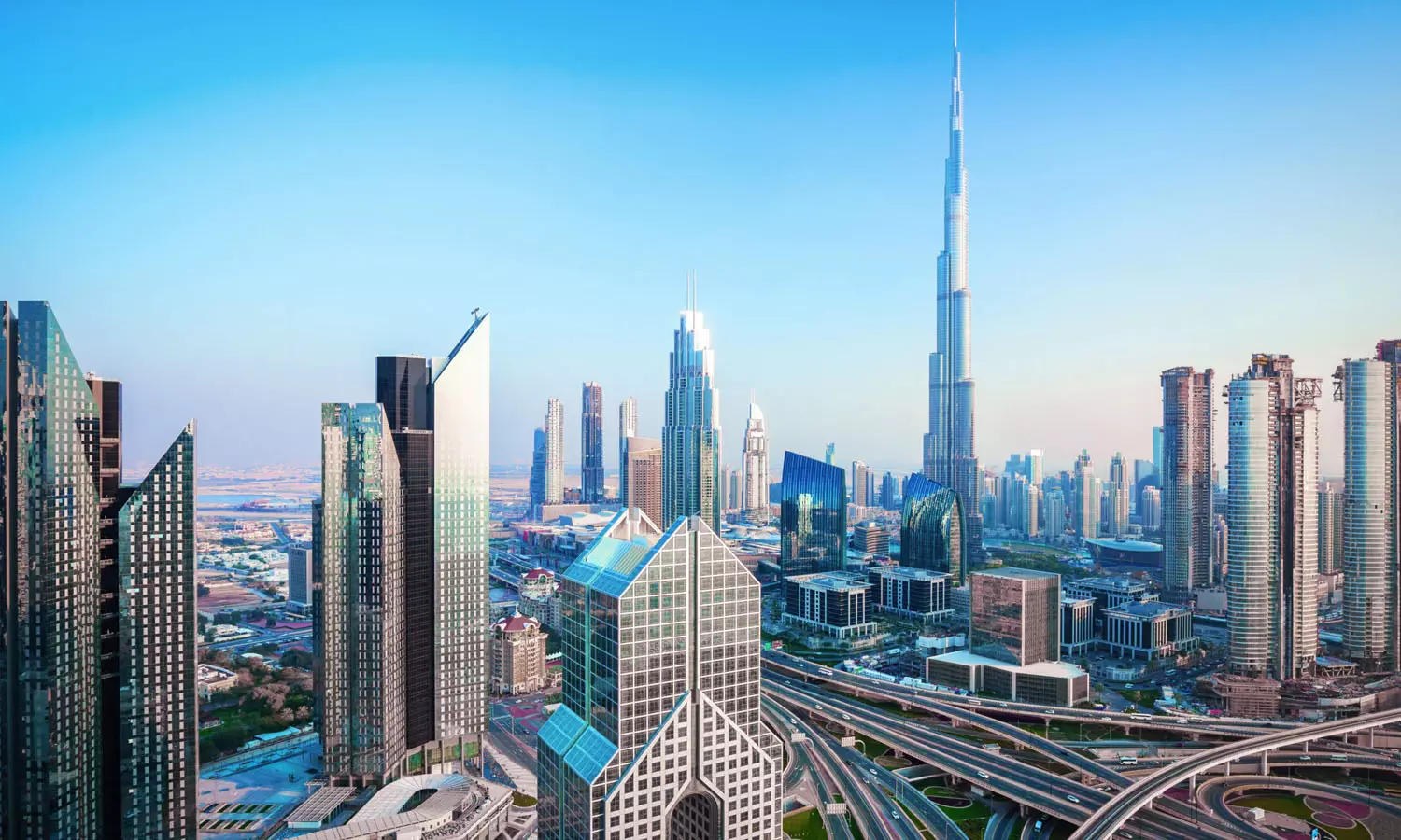 യുഎഇ കോവിഡ് മുക്തിയുടെ പുതിയഘട്ടത്തില്; ദുബൈ ദുരന്തനിവാരണ സമിതി യുഎഇ കോവിഡ് മുക്തിയുടെ പുതിയഘട്ടത്തില്; ദുബൈ ദുരന്തനിവാരണ സമിതി