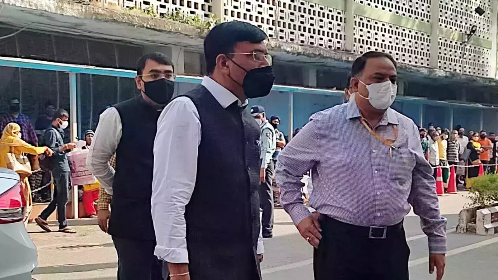 ഫോട്ടോഗ്രാഫറുമായി വരാന്‍ ഇത് മൃഗശാലയല്ല ; കേന്ദ്രമന്ത്രിക്കെതിരെ രൂക്ഷവിമര്‍ശനവുമായി മന്‍മോഹന്‍റെ മകള്‍