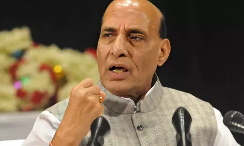 പിറന്ന മണ്ണിനായുള്ള പോരാട്ടങ്ങളില്‍ നമ്മെ അവർ ധീരോദാത്തമായി നയിച്ചു; ഇന്ദിരാഗാന്ധിയെ പ്രകീര്‍ത്തിച്ച് രാജ്നാഥ് സിങ്