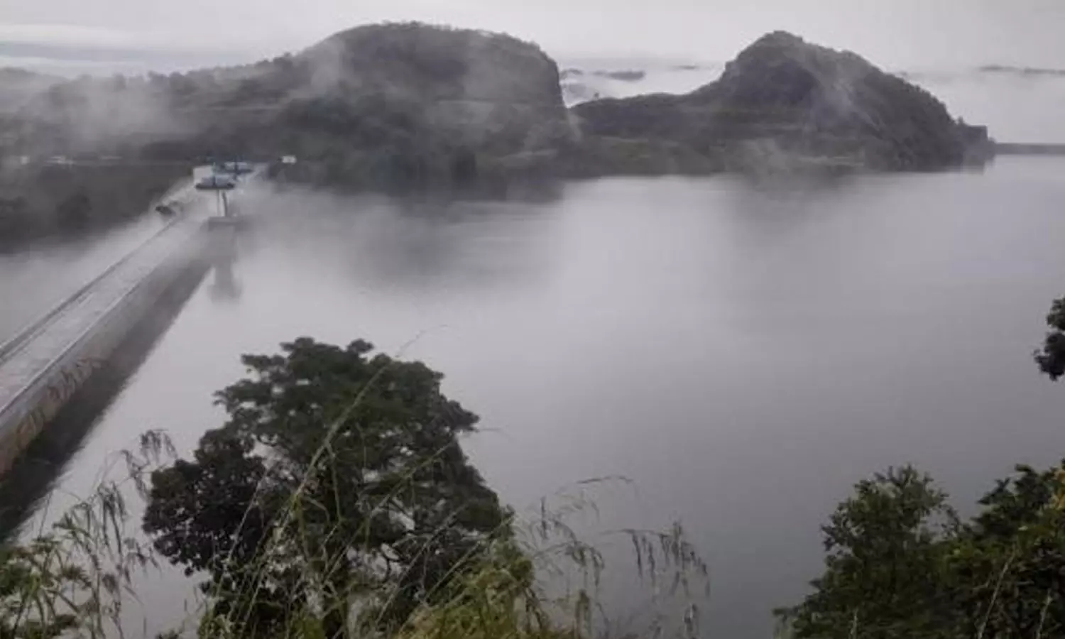 ഇടുക്കി, കക്കി, ഇടമലയാർ ഡാമുകൾ തുറക്കില്ല ഇടുക്കി, കക്കി, ഇടമലയാർ ഡാമുകൾ തുറക്കില്ല