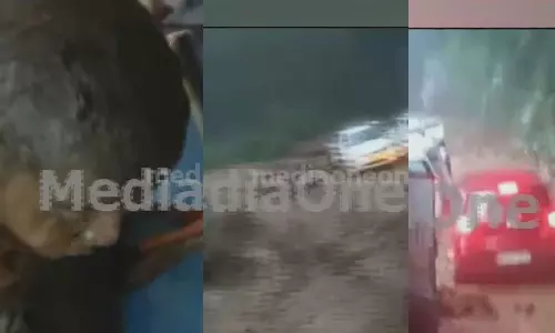 മലവെള്ളപ്പാച്ചിലിൽ ഒഴുകി വന്ന കുട്ടിയെ അത്ഭുതകരമായി രക്ഷപ്പെടുത്തി കെ.എസ്.ആർ.ടി.സി കണ്ടക്ടർ