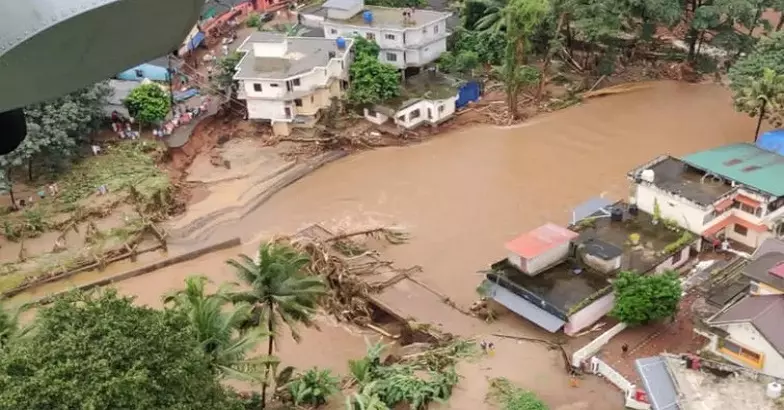 മഴക്കെടുതി; മരണം 30 ആയി മഴക്കെടുതി; മരണം 30 ആയി