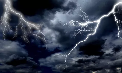 ഇടിയോടു കൂടിയ മഴക്ക് സാധ്യത; ഇടിമിന്നല്‍ ജാഗ്രത നിര്‍ദേശങ്ങള്‍