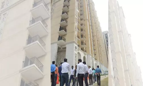 25ാം നിലയില്‍ നിന്ന് വീണ് ഇരട്ടക്കുട്ടികള്‍ക്ക് ദാരുണാന്ത്യം