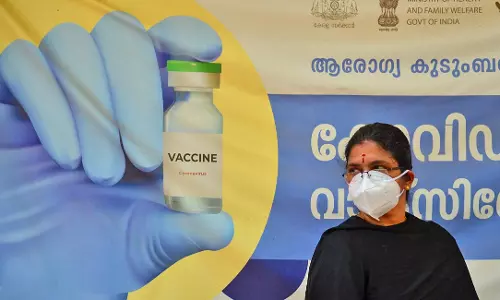 ദുരിതപ്പെയ്ത്തിലും കോവിഡിൽ ആശ്വാസം; ഇന്ന് സ്ഥിരീകരിച്ചത് 6,676 പേർക്ക് ദുരിതപ്പെയ്ത്തിലും കോവിഡിൽ ആശ്വാസം; ഇന്ന് സ്ഥിരീകരിച്ചത് 6,676 പേർക്ക്