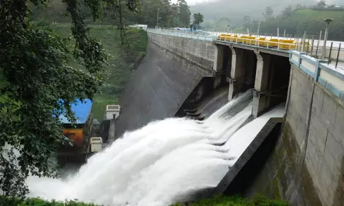 പൊന്മുടി ഡാം തുറന്നു