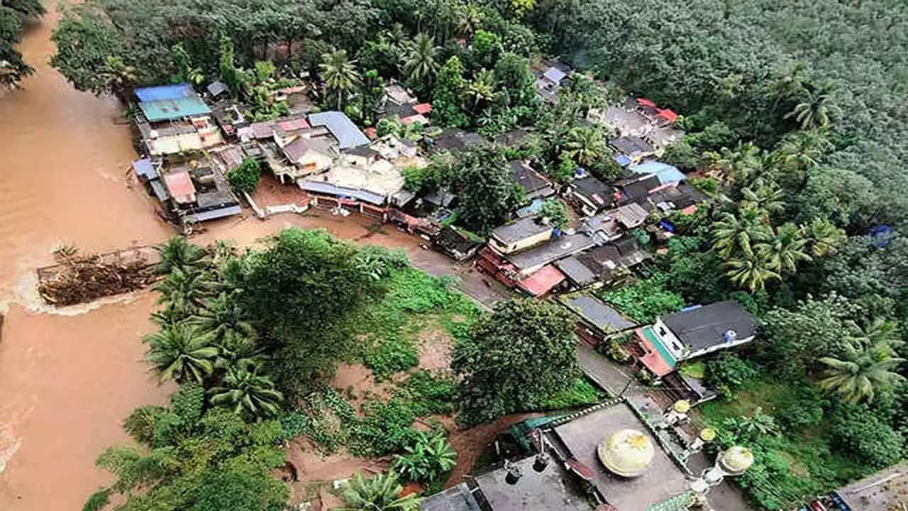 കേരളത്തിൽ പ്രളയസാധ്യത കുറവെന്ന് കേന്ദ്ര ജലകമ്മീഷൻ; അണക്കെട്ട് തുറന്നു വിടുന്നത് ഗുണകരമാകും കേരളത്തിൽ പ്രളയസാധ്യത കുറവെന്ന് കേന്ദ്ര ജലകമ്മീഷൻ; അണക്കെട്ട് തുറന്നു വിടുന്നത് ഗുണകരമാകും