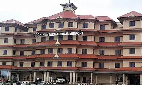 കാലാവസ്ഥ മോശം: നാല് വിമാനങ്ങൾ നെടുമ്പാശേരിയിലിറക്കി