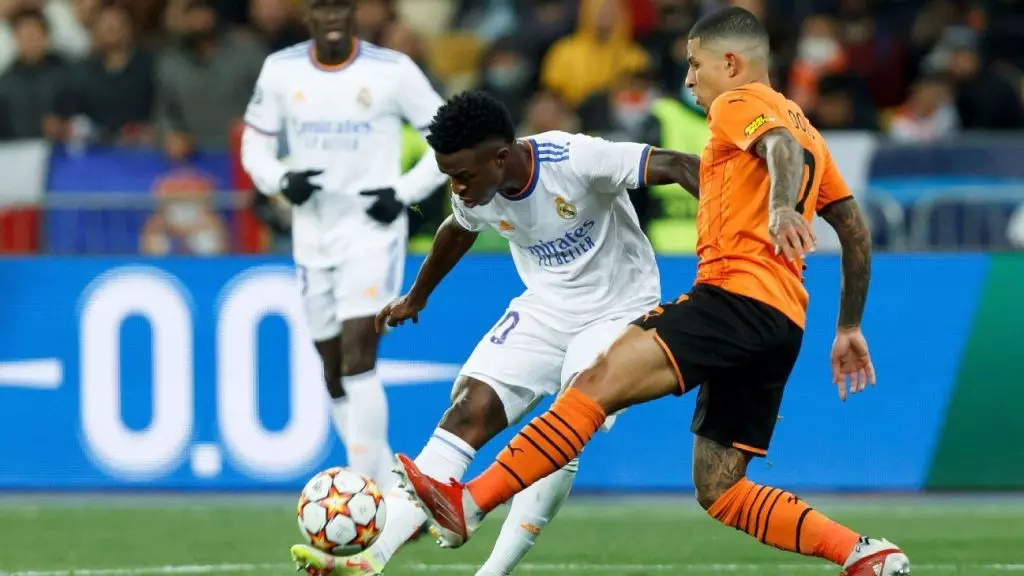 തനിയാവര്ത്തനം ; ക്രിസ്റ്റ്യാനോയുടെ ഗോള് പുനരവതരിപ്പിച്ച് വിനീഷ്യസ് തനിയാവര്ത്തനം ; ക്രിസ്റ്റ്യാനോയുടെ ഗോള് പുനരവതരിപ്പിച്ച് വിനീഷ്യസ്