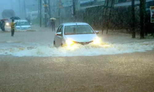 കോട്ടയം ജില്ലയിൽ അതീവ ജാഗ്രത; 33 പ്രദേശങ്ങളിൽ മണ്ണിടിച്ചില്‍ മുന്നറിയിപ്പ്