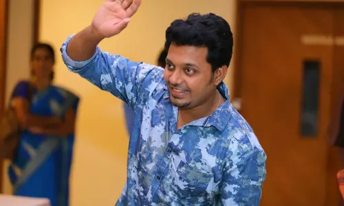 ഗായത്രിയുടെ വൈറല് ആക്സിഡന്റിലെ ആ ജിഷിന് ഞാനല്ല സുഹൃത്തുക്കളെ ഗായത്രിയുടെ വൈറല് ആക്സിഡന്റിലെ ആ ജിഷിന് ഞാനല്ല സുഹൃത്തുക്കളെ