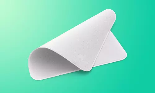 ആപ്പിള് ഉപകരണങ്ങള് തുടക്കാന് ബ്രാന്ഡഡ് തുണി; വിലകേട്ടാല് മൂക്കത്ത് വിരല്വെക്കും ആപ്പിള് ഉപകരണങ്ങള് തുടക്കാന് ബ്രാന്ഡഡ് തുണി; വിലകേട്ടാല് മൂക്കത്ത് വിരല്വെക്കും