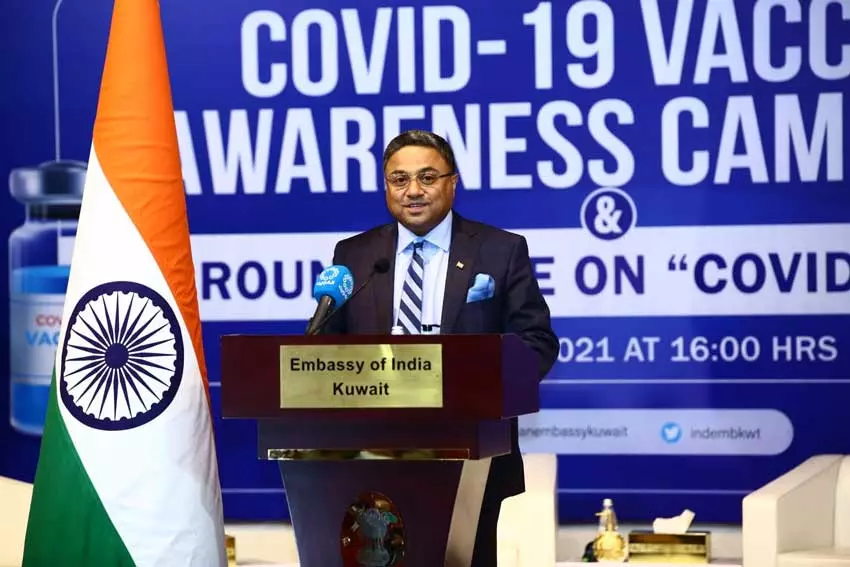 ഇന്ത്യയുടെ 100 കോടി ഡോസ് വാക്സിൻ നേട്ടം ആഘോഷമാക്കി കുവൈത്തിലെ ഇന്ത്യൻ എംബസ്സി