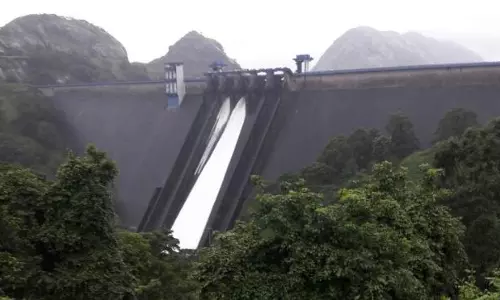 ജലം ഒഴുക്കിവിട്ടിട്ടും ഇടുക്കി ഡാമില്‍ ജലനിരപ്പ് കൂടി