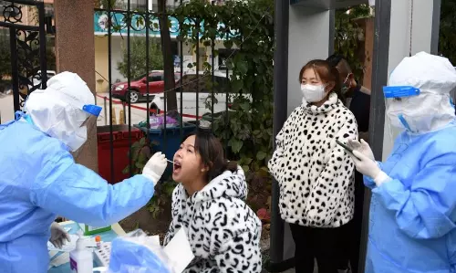 ഫ്ലൈറ്റുകള്‍ റദ്ദാക്കി, സ്കൂളുകള്‍ അടച്ചു; കോവിഡിനെതിരെ വീണ്ടും നിയന്ത്രണങ്ങളുമായി ചൈന