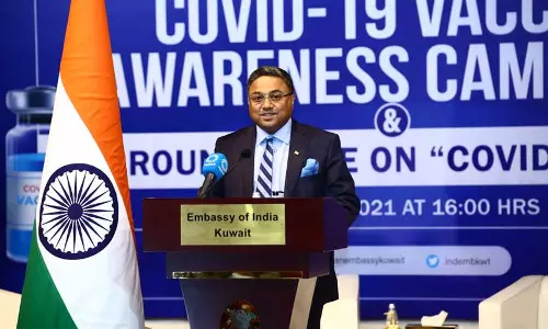 ഇന്ത്യയുടെ 100 കോടി ഡോസ് വാക്സിൻ നേട്ടം ആഘോഷമാക്കി കുവൈത്തിലെ ഇന്ത്യൻ എംബസ്സി