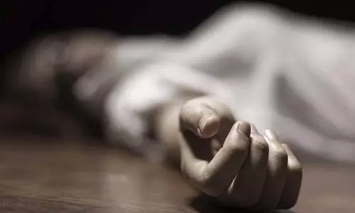 തൃശൂർ പറവട്ടാനിയിൽ യുവാവ് വെട്ടേറ്റ് മരിച്ചു.