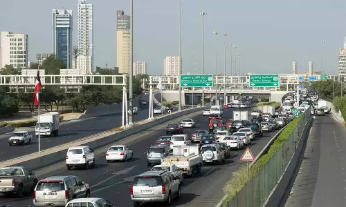 കുവൈത്തില് ഇനി ഡ്രൈവിങ് ലൈസന്സും രജിസ്ട്രേഷന് രേഖയും ഡിജിറ്റല് രൂപത്തില് കുവൈത്തില് ഇനി ഡ്രൈവിങ് ലൈസന്സും രജിസ്ട്രേഷന് രേഖയും ഡിജിറ്റല് രൂപത്തില്