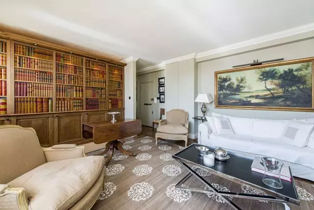 വില്‍പനക്കു വച്ച ഫ്ലാറ്റില്‍ അടുക്കളയില്ല; ഒളിഞ്ഞിരിക്കുന്ന അടുക്കള തിരഞ്ഞു സോഷ്യല്‍ മീഡിയ