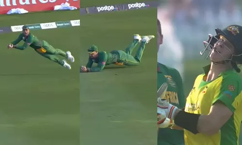 പറന്ന് പിടിച്ച് മാർക്രം: വിശ്വസിക്കാനാകാതെ സ്മിത്ത്, മിന്നൽ ക്യാച്ച്