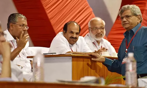 കോൺഗ്രസിനോടുള്ള ധാരണ തുടരാമെന്ന് സിപിഎം കേന്ദ്രകമ്മിറ്റിയിൽ പൊതുനിലപാട് കോൺഗ്രസിനോടുള്ള ധാരണ തുടരാമെന്ന് സിപിഎം കേന്ദ്രകമ്മിറ്റിയിൽ പൊതുനിലപാട്