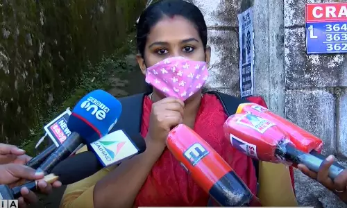 പോലീസില്‍ വിശ്വാസമില്ല,കുഞ്ഞിനെ തിരിച്ചുകിട്ടാന്‍ ഹൈക്കോടതിയെ സമീപിക്കും: അനുപമ