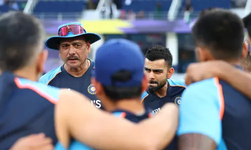 ടി20 ലോകകപ്പില്‍ ഇന്ത്യക്കെതിരെ ടോസ് നേടിയ പാകിസ്താന്‍ ബൗളിങ് തിരഞ്ഞെടുത്തു