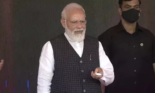 മുന് സര്ക്കാരുകള് രാജ്യത്തെ ആരോഗ്യ മേഖലയെ പാടെ അവഗണിച്ചു; പുതിയ ആരോഗ്യ പദ്ധതിയുമായി പ്രധാനമന്ത്രി മുന് സര്ക്കാരുകള് രാജ്യത്തെ ആരോഗ്യ മേഖലയെ പാടെ അവഗണിച്ചു; പുതിയ ആരോഗ്യ പദ്ധതിയുമായി പ്രധാനമന്ത്രി