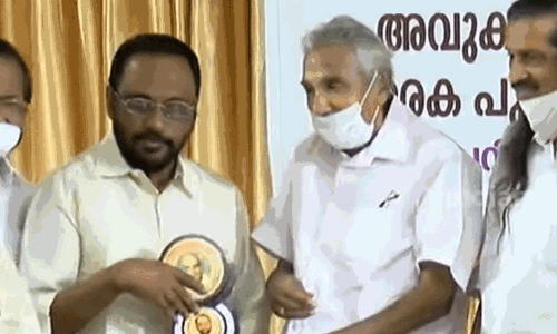 കോൺഗ്രസ് പ്രവേശന സൂചനയുമായി ചെറിയാൻ ഫിലിപ്പ്