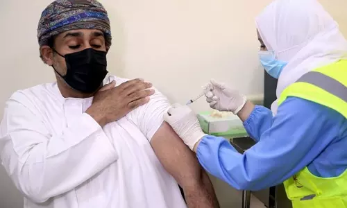 ഒമാനില്‍ ഒന്നാം ഡോസ് കോവിഡ് വാക്‌സിനെടുത്തത് 85 ശതമാനം പേര്‍