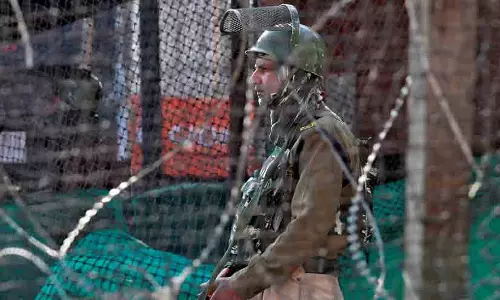 ജമ്മുകശ്മീരില്‍ ഗ്രനേഡാക്രമണം; അഞ്ച് പേർക്ക് പരിക്ക്