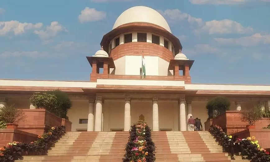 കേന്ദ്രത്തിന് തിരിച്ചടി; പെഗാസസില് സുപ്രിം കോടതി മേല്നോട്ടത്തില് അന്വേഷണം കേന്ദ്രത്തിന് തിരിച്ചടി; പെഗാസസില് സുപ്രിം കോടതി മേല്നോട്ടത്തില് അന്വേഷണം