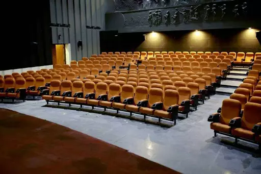 തിരശ്ശീല ഉയര്ന്നു; ഇനി സിനിമകളുടെ പൂക്കാലം തിരശ്ശീല ഉയര്ന്നു; ഇനി സിനിമകളുടെ പൂക്കാലം