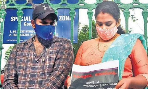 ദത്ത് വിവാദം; അനുപമയുടെ അച്ഛനെതിരായി നടപടിയെടുക്കാൻ സി.പി.എം