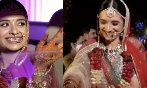 ചത്താലും കരയൂലാ, കരഞ്ഞാല് എന്റെ മേക്കപ്പ് പോകും ചത്താലും കരയൂലാ, കരഞ്ഞാല് എന്റെ മേക്കപ്പ് പോകും