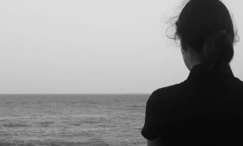 ഒരു വർഷത്തിനിടെ ഏഴു പേർക്കെതിരെ പീഡനക്കേസ്; യുവതിക്കെതിരെ കേസ്