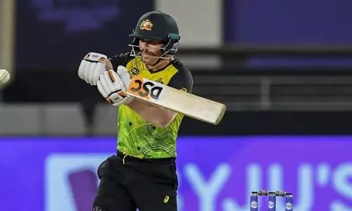 വാർണർ തിളങ്ങി; ശ്രീലങ്കക്കെതിരെ ആസ്‌ട്രേലിയക്ക് ഏഴ് വിക്കറ്റ് ജയം