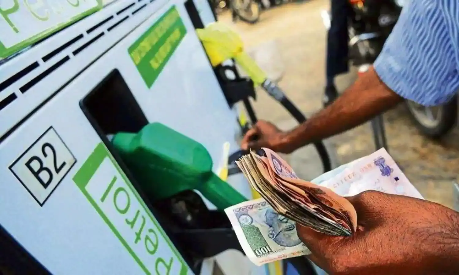 അഞ്ചാം ദിവസവും പതിവ് തെറ്റിച്ചില്ല; ഇന്ധനവില ഇന്നും കൂടി