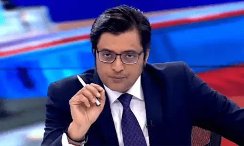 അര്‍ണബ് ഗോസ്വാമിക്കും റിപ്പബ്ലിക് ചാനലിനുമെതിരെ സമന്‍സ്