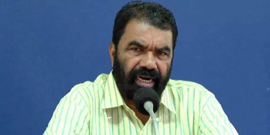 വാക്സിനെടുക്കാത്ത അധ്യാപകര് സ്കൂളിലേക്ക് വരേണ്ടതില്ലെന്ന് വി.ശിവന്കുട്ടി വാക്സിനെടുക്കാത്ത അധ്യാപകര് സ്കൂളിലേക്ക് വരേണ്ടതില്ലെന്ന് വി.ശിവന്കുട്ടി