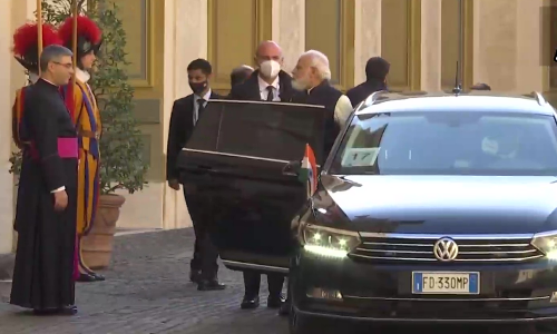 മാർപാപ്പയെ ഇന്ത്യയിലേക്കു ക്ഷണിച്ച് പ്രധാനമന്ത്രി നരേന്ദ്ര മോദി